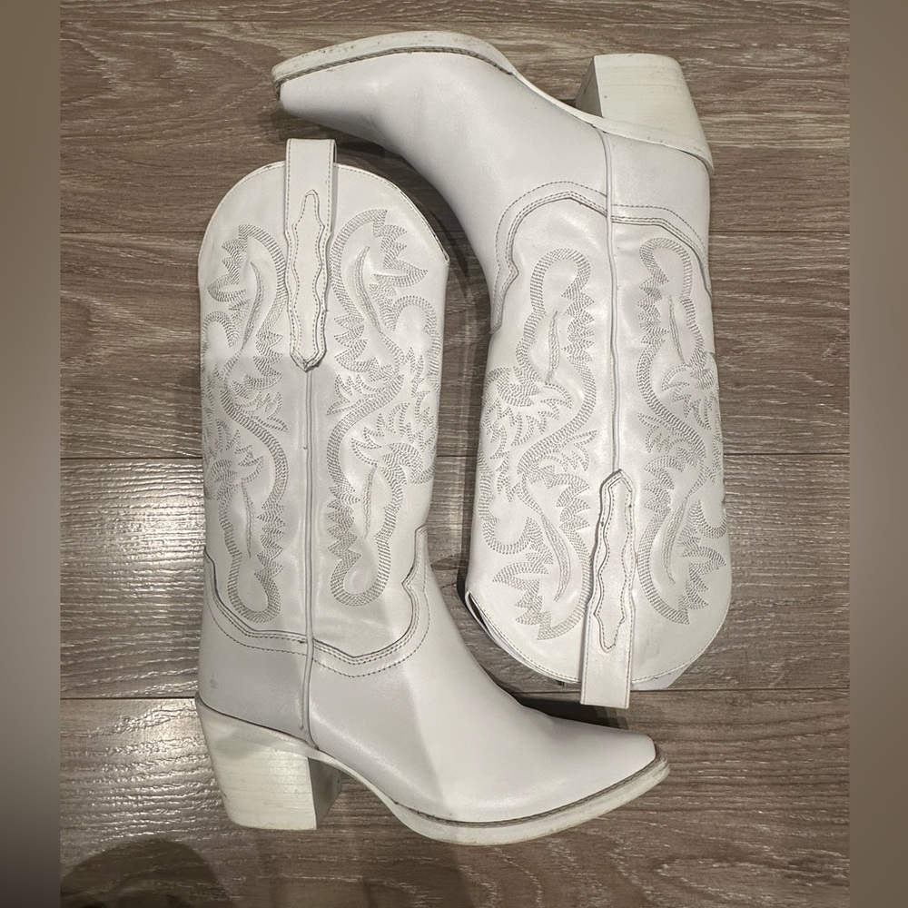 Jeffrey Campbell - Dagget Boot in White Combo